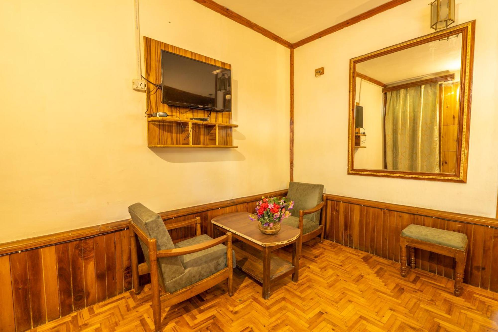 Holiday Home International -Vivaan Stays Manāli エクステリア 写真